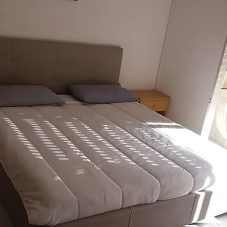 度假居 拉珀拉度假屋 *